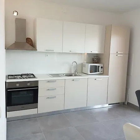 Apartment Robi Sea View Near Trogir * 산책길
