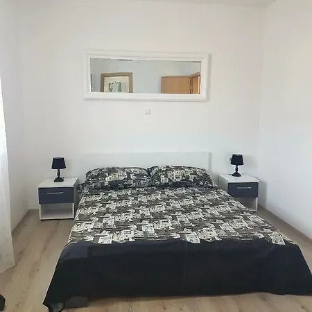 아파트 Apartment Robi Sea View Near Trogir *