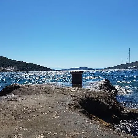 Apartment Robi Sea View Near Trogir 아파트
